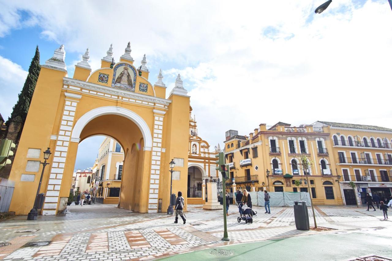Froilan City Walls By Valcambre Sevilla Buitenkant foto