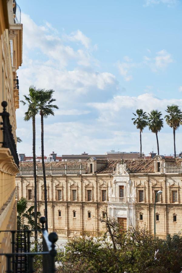 Froilan City Walls By Valcambre Sevilla Buitenkant foto